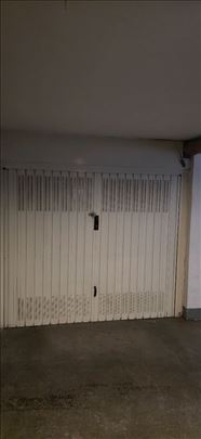 Prodajem garazna vrata