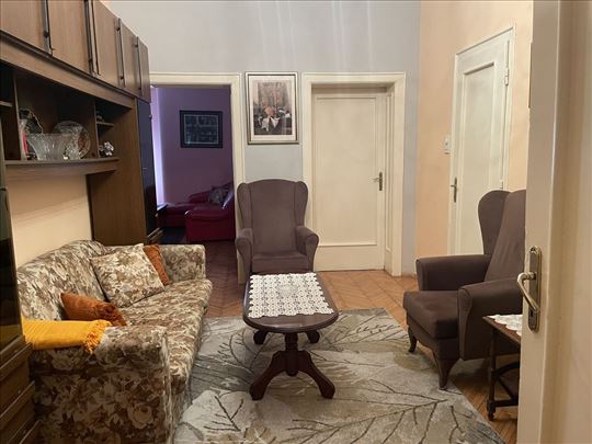 Prodajemo trosoban stan, Centar, 84m²