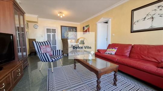 Prostran 3 soban. Dobra cena.