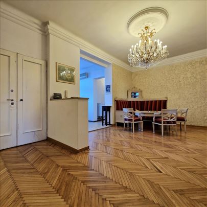 Raskosan salonac, 5.0, Botanicka basta