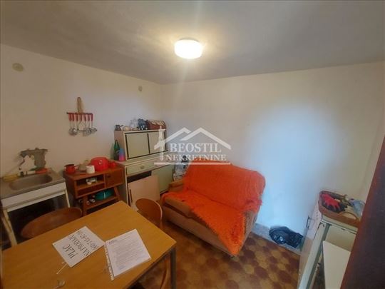 Smederevo - Jugovo -72m2 na 10ari ID#24553