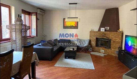 Donji grad,161m2,salonac,duplex,renoviran,namešten