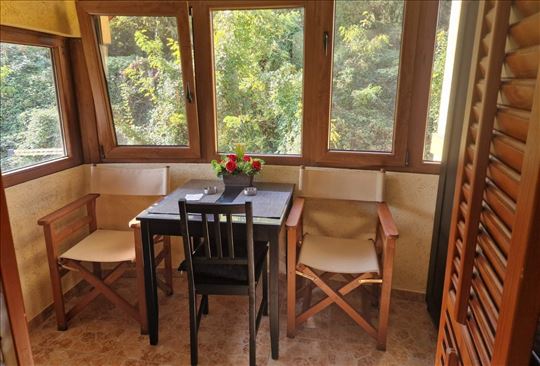 Garsonjera kod šetališta Snežnik