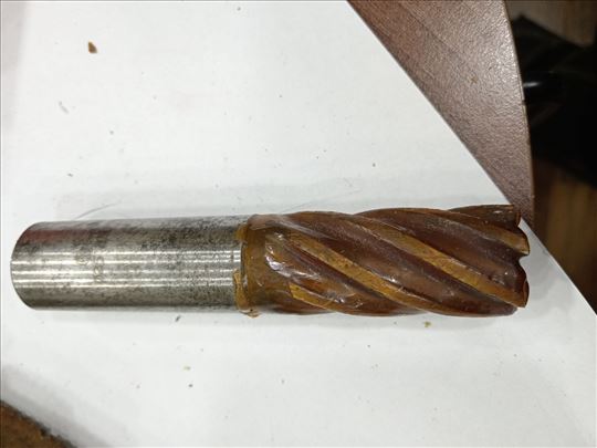 Glodalo vretenasto fi 25 sa 6 pera Fra Hsse