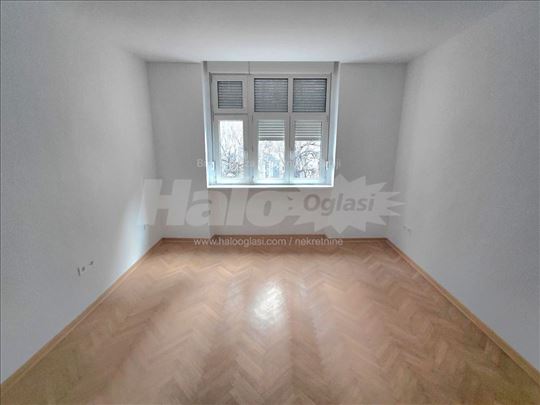 Hram svetog Save, renoviran, komforan, ID 25261