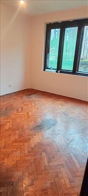 Jednoiposoban stan u prizemlju, centar Mladenovac