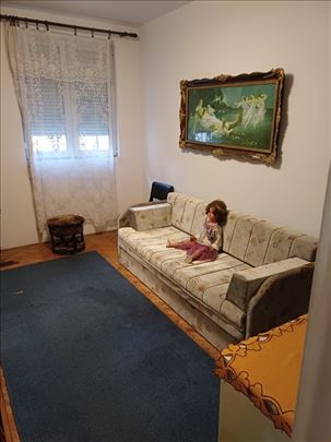 Karaburma, Jastrebačka, 45m2+6, odličan potencijal