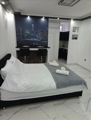 Kompletno renovirana garsonjera, Bubanj, 26m2