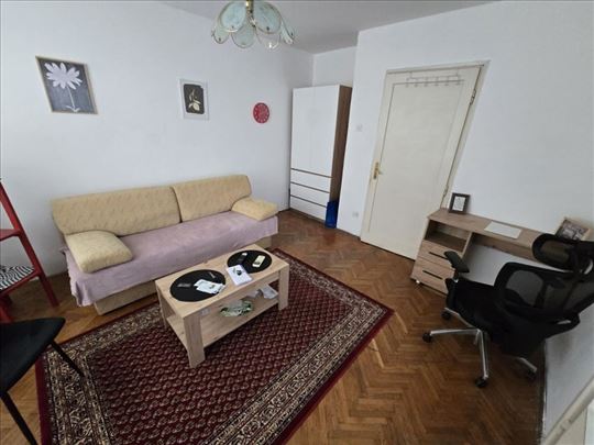 Manji dvosoban u Gospodara Vučića,useljiv ID#18483