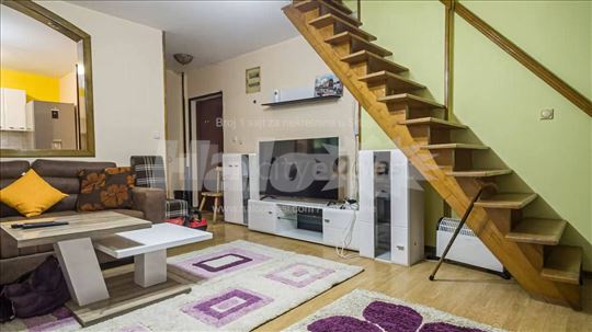 Moderan dupleks 84 m² + 30 m² galerije, Medaković 