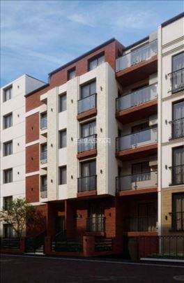 Novogradnja na super lokaciji