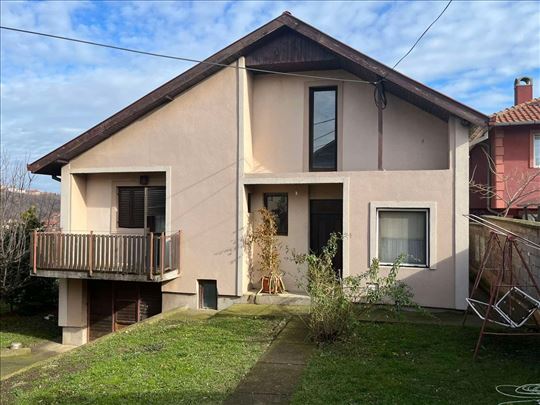 Porodična kuća kod "Dara"