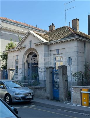 Predratna vila na Vračaru