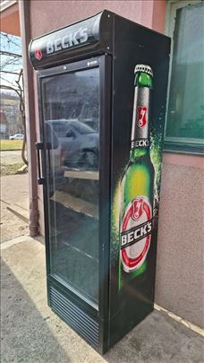 Rashladna vitrina UGUR BECKS