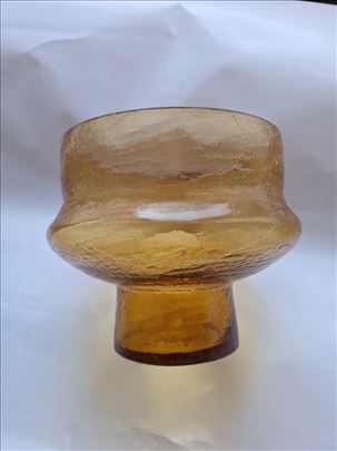 Retro cinija boje cilibara