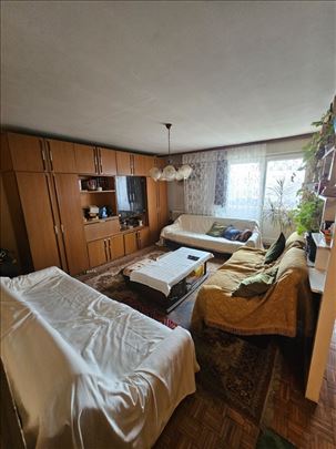 ~~~ Trosoban stan LIMAN 4, za adaptaciju ~~~