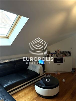 Urbano potkrovlje na Dorćolu ID#8940