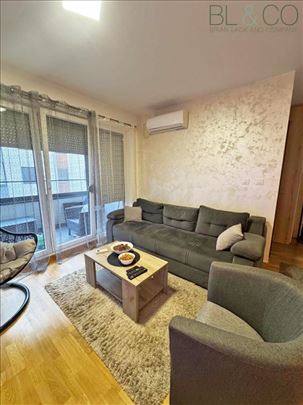 Uređen dvosoban stan - Sunnyville