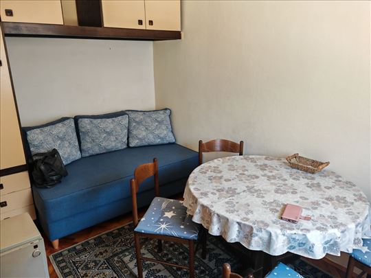 Vračar, Šumatovačla, 45m2, dvoiposoban, namešten