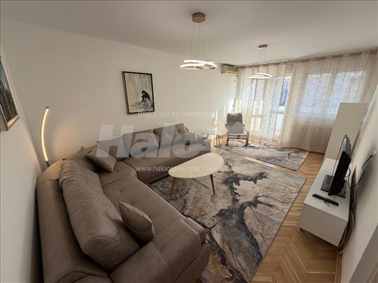 Dzona Kenedija 80m2, Hotel Yu, Retenzija, St Merka