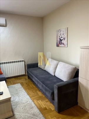 Garsonjera Krilova 270e - kompletno nameštena