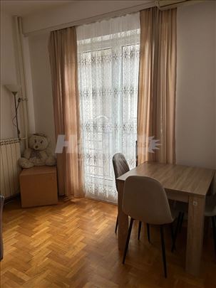 Garsonjera Vojvode Stepe, FON