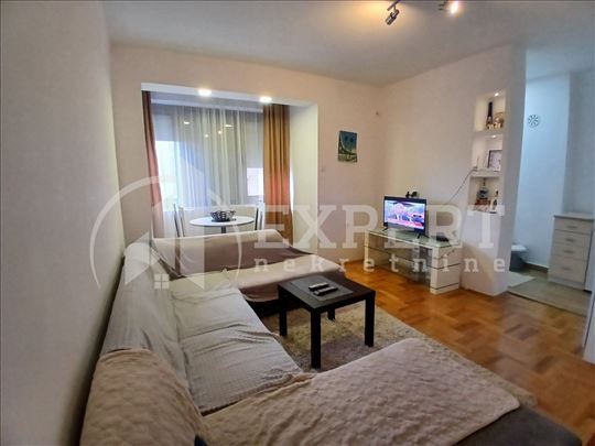 Izdaje se jednoiposoban stan kod Šivare, 50m2