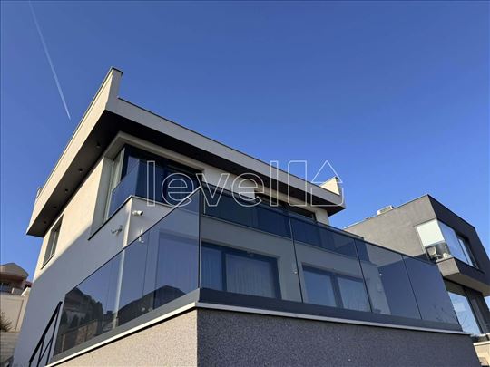 Kuća,Novi Sad,Tatarsko Brdo,kv: 173.00, € 680000