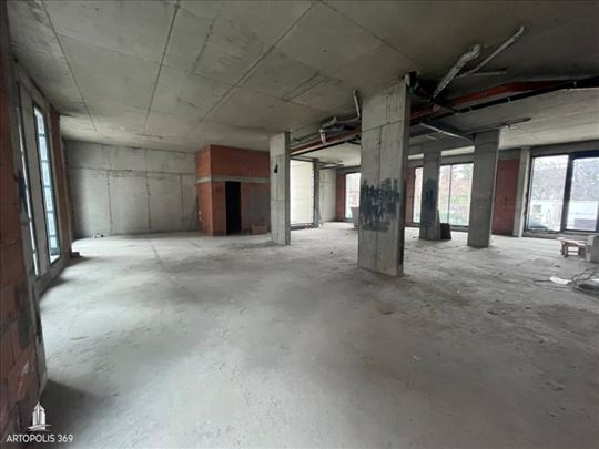 Lokal na prometnoj lokaciji, Prvomajska, Zemun ID#