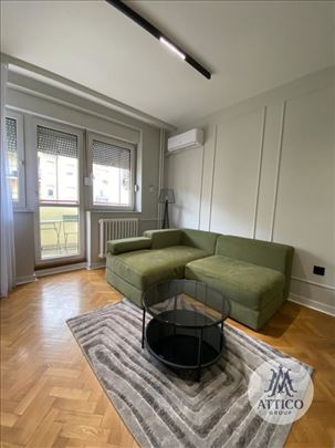 Luksuzan stan u srcu Starog grada – Stražilovska u