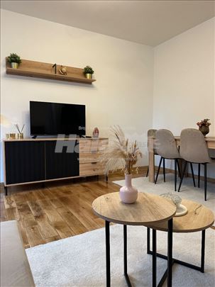 Lux stan na lekinom brdu