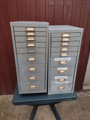 Metalni ormarići sa 9 fioka