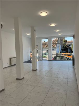 Na prodaju poslovni prostor-lokal 58m2