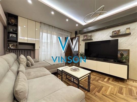 Novi Sad, Kej - Renoviran jednoiposoban stan ID#10