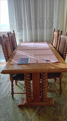 Trpezarijski sto sa 4 stolice sniženo