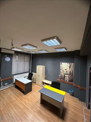 Voždovac, poslovni prostor, useljiv odmah