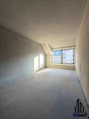 Vračar-Crveni krst-Garsonjera u izgradnji-33m2