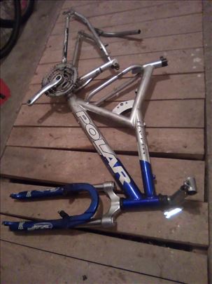 Alu ram za bicikl sa srednjim pogonom i viljuškom