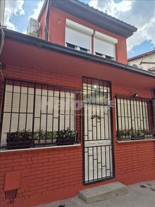 Renoviran lep stan 60kv Autokomanda kod Franša 