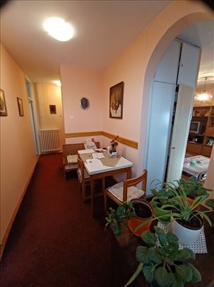 Crveni krst 51m2 + terasa