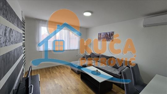 Izdaje se stan kod Čaira, 66m2