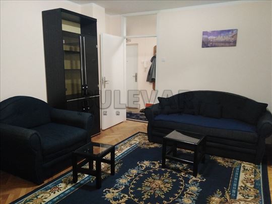 Izdaje se stan u blizini parka Sveti Sava