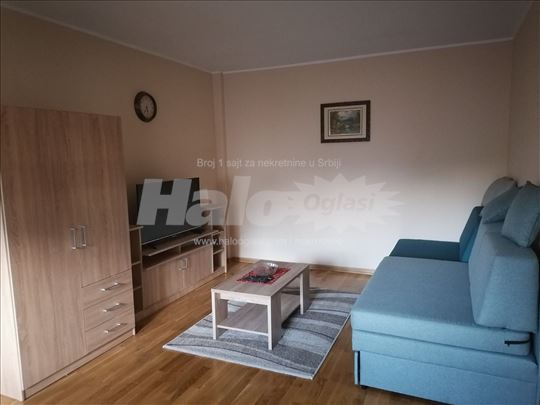 Izdajem jednoiposoban stan na Strelištu