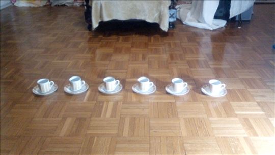 Komplet za kafu 6 šoljica sa tacnama