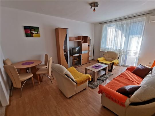 Prodaja polovnog nameštaja