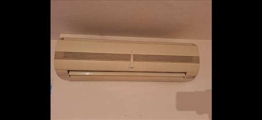 Prodajem DVE ispravne KLIME