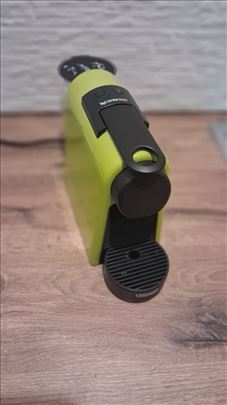 Prodajem Nespresso Essenza Mini D Lime Green retka