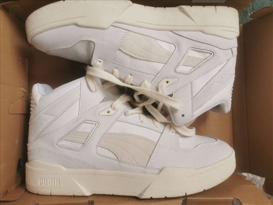 Prodajem nove Puma duboke patike 