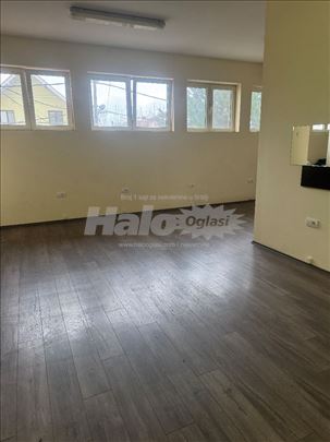 Смештај за раднике или пословни простор