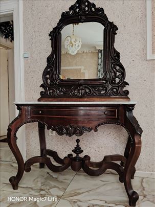 Antikvarna Veoma Stara Ocuvana Konzola SA Mermrom